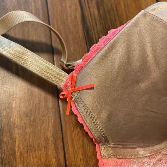 Aerie Gold Push Up Bra Pink Details - Picture 4 of 13